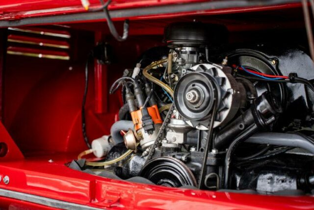 Volkswagen bus restoration samba (61)