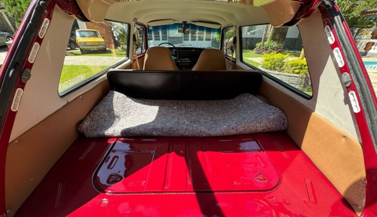 Volkswagen Variant 1974 (5)